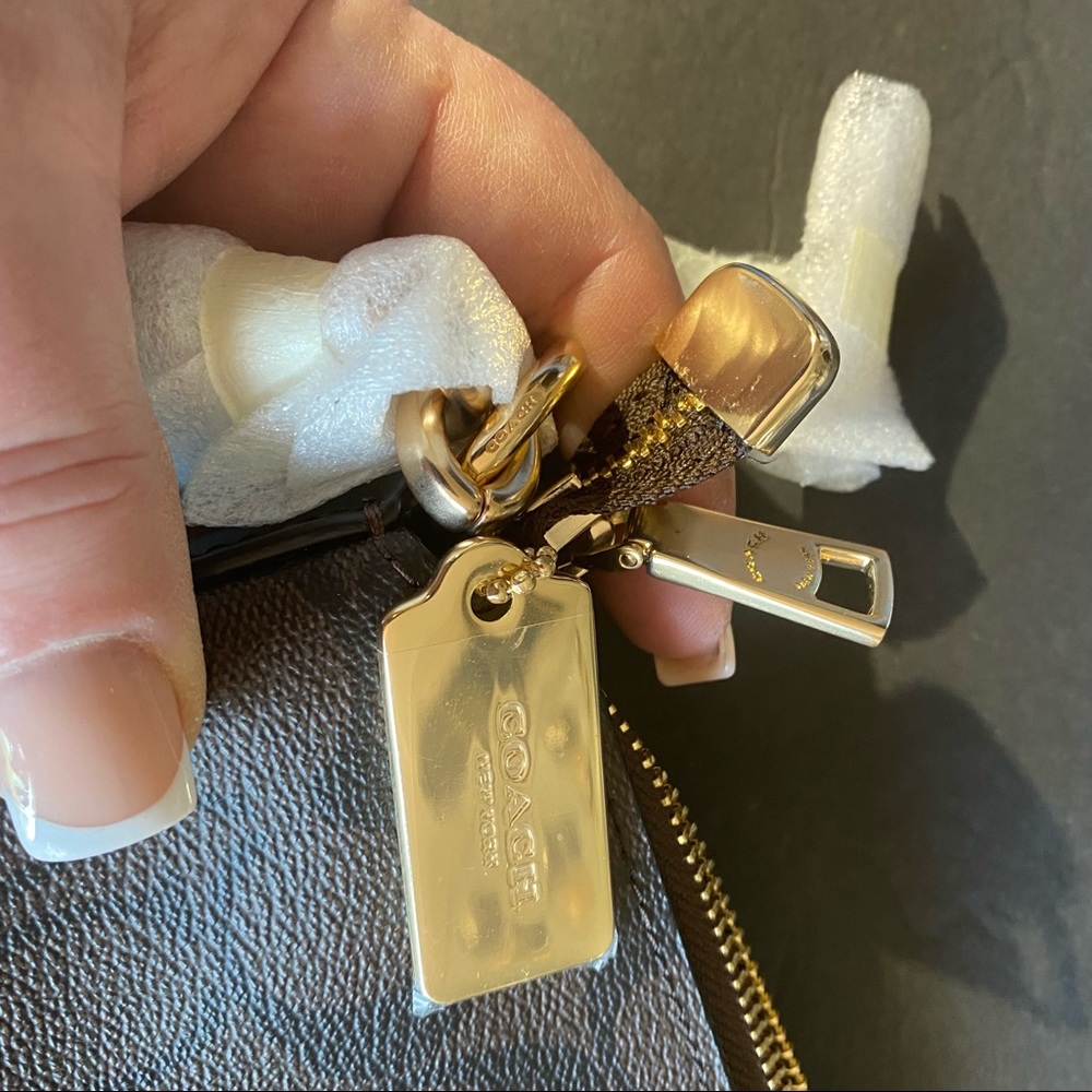 SOLD- COACH Large Crossbody Monogram Canvas - Picture 3 of 14